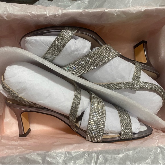 Heels - Picture 1 of 4